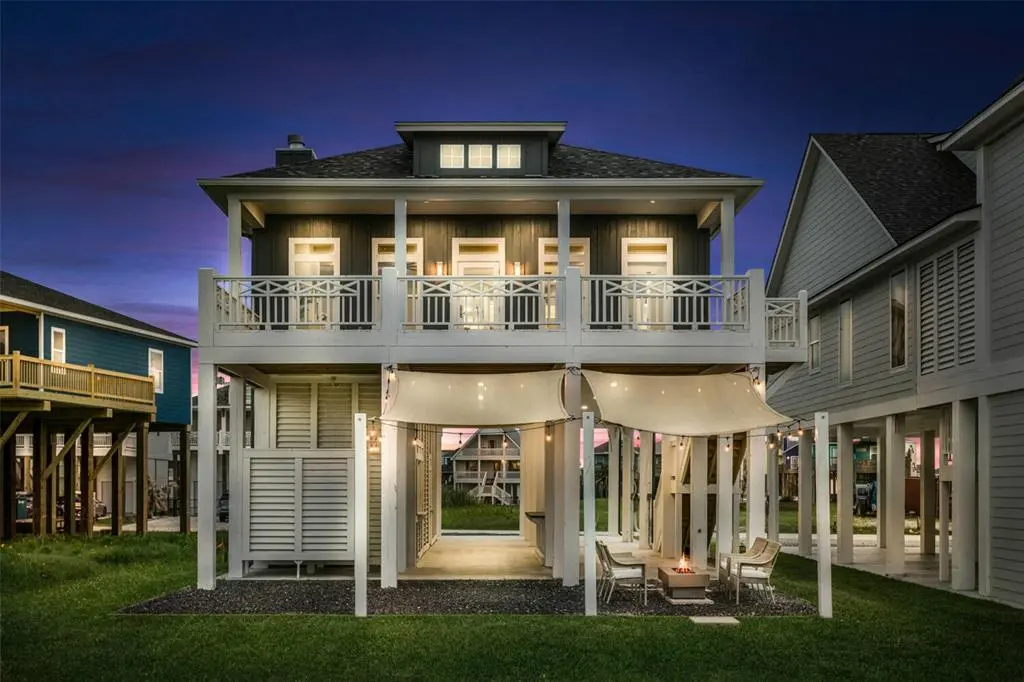 1978 Royalville COR, Crystal Beach, TX 77650