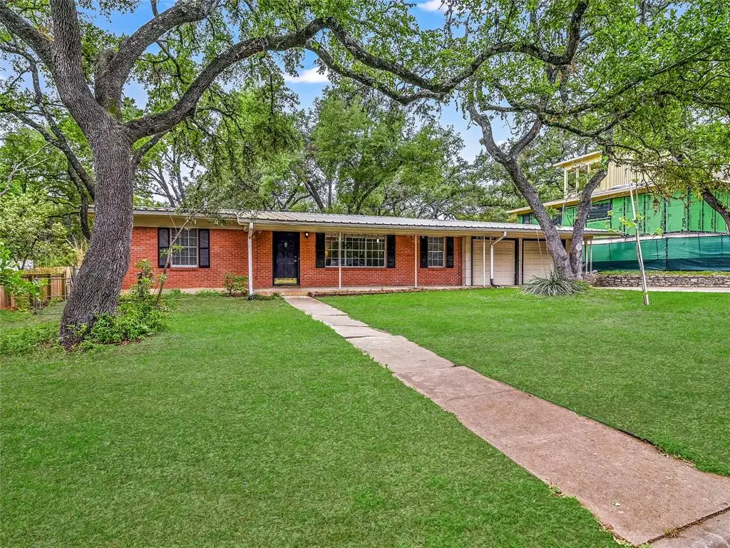205 W Spring DR, West Lake Hills, TX 78746