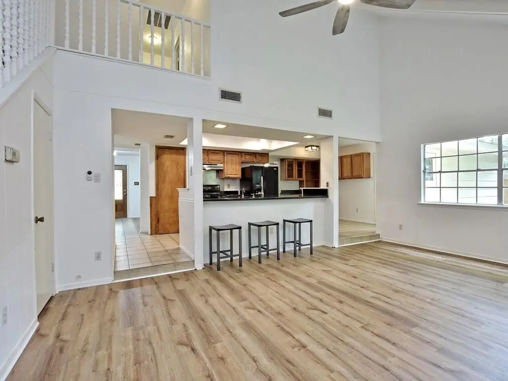 10601 Golden Quail DR, Austin, TX 78758
