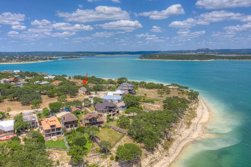 313 Edge Hill DR, Canyon Lake, TX 78133
