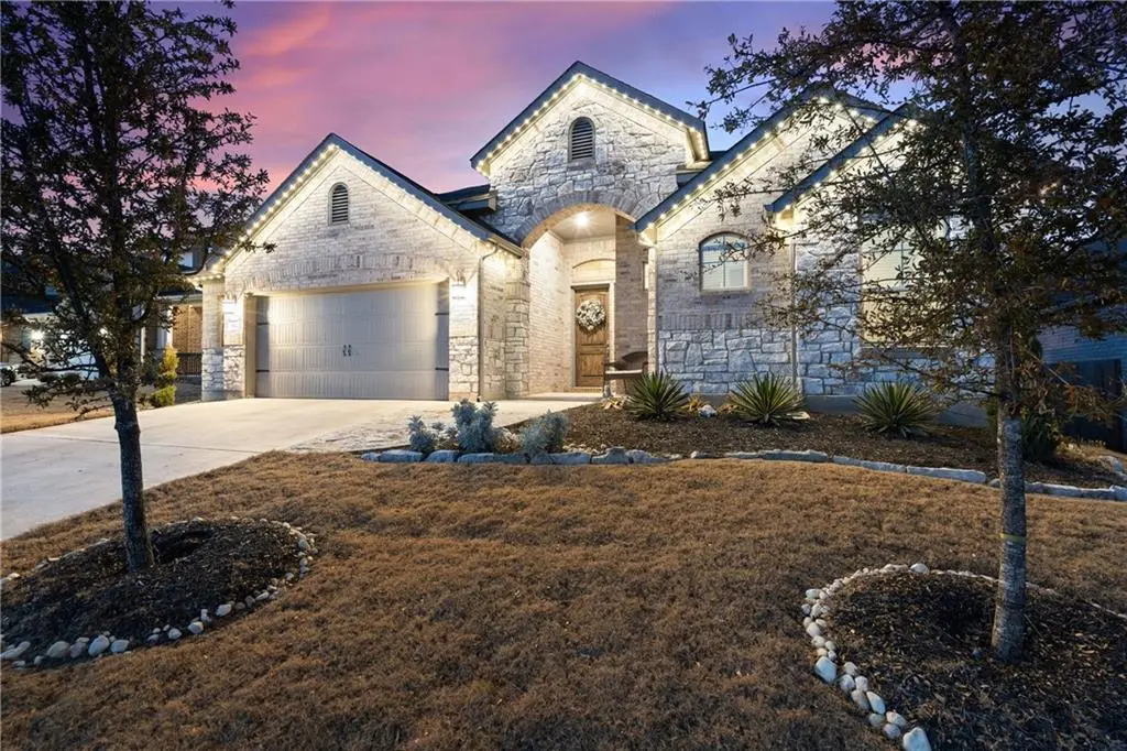 562 Baretta LOOP, Buda, TX 78610