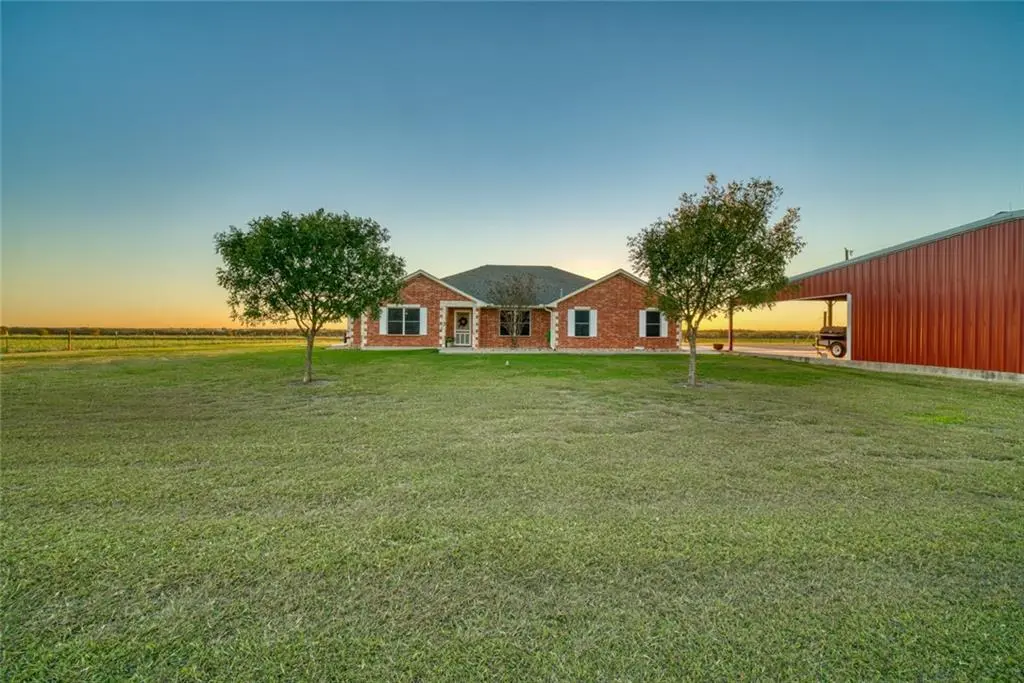 310 CR 422, Bruceville-eddy, TX 76524