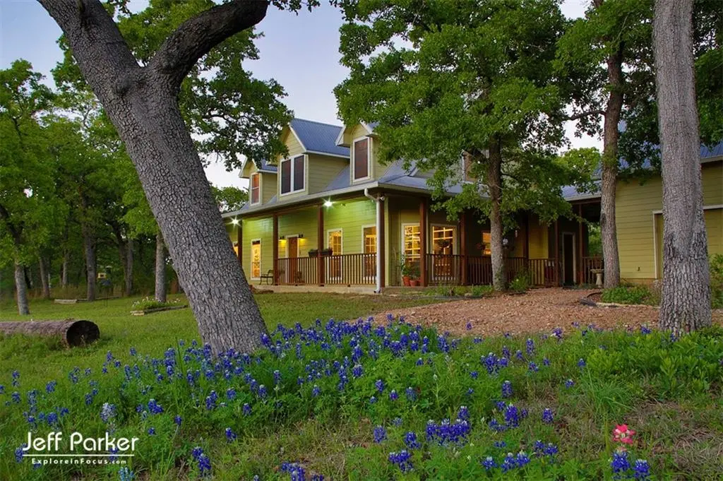 6505 Vista Ranch RD, Smithville, TX 78957