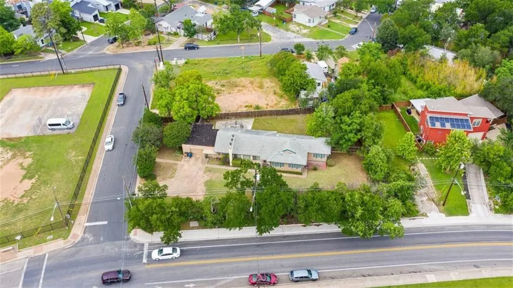 2500 Rosewood Ave, Austin, TX 78702