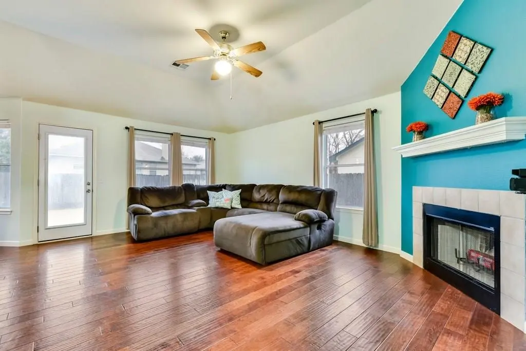 107 Dogwood DR, Georgetown, TX 78626