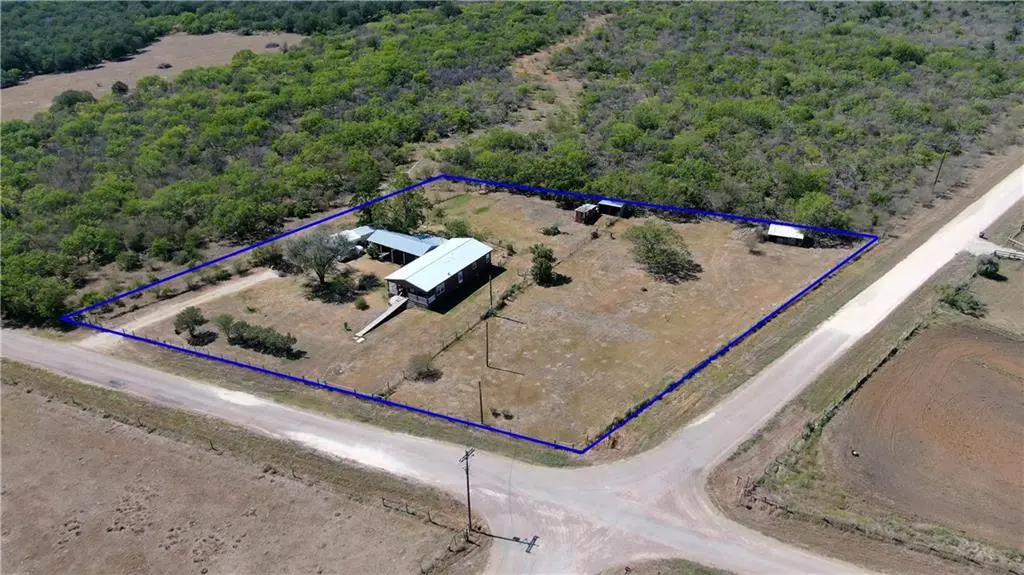 4876 County Road 284, Gonzales, TX 78629