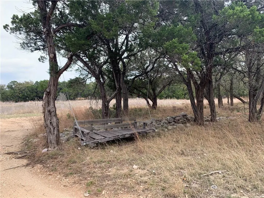 1935 Wayside DR, Wimberley, TX 78676