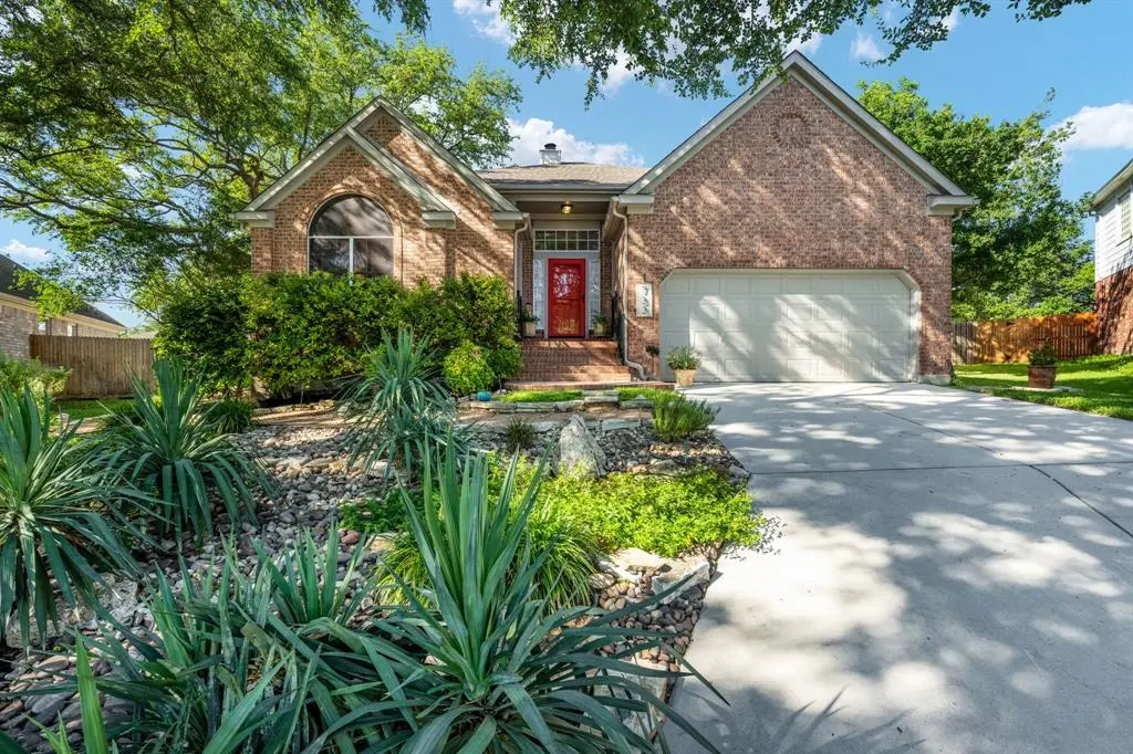 733 Twin BR, Schertz, TX 78154
