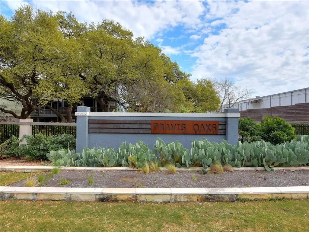 2215 Post RD #1045, Austin, TX 78704