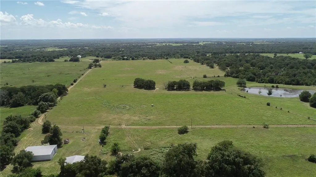 1080 PR 8042, Lincoln, TX 78948