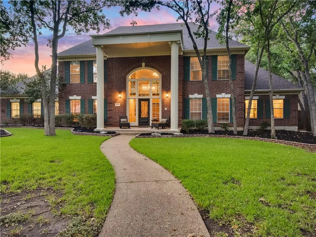 1922 Plantation DR, Round Rock, TX 78681