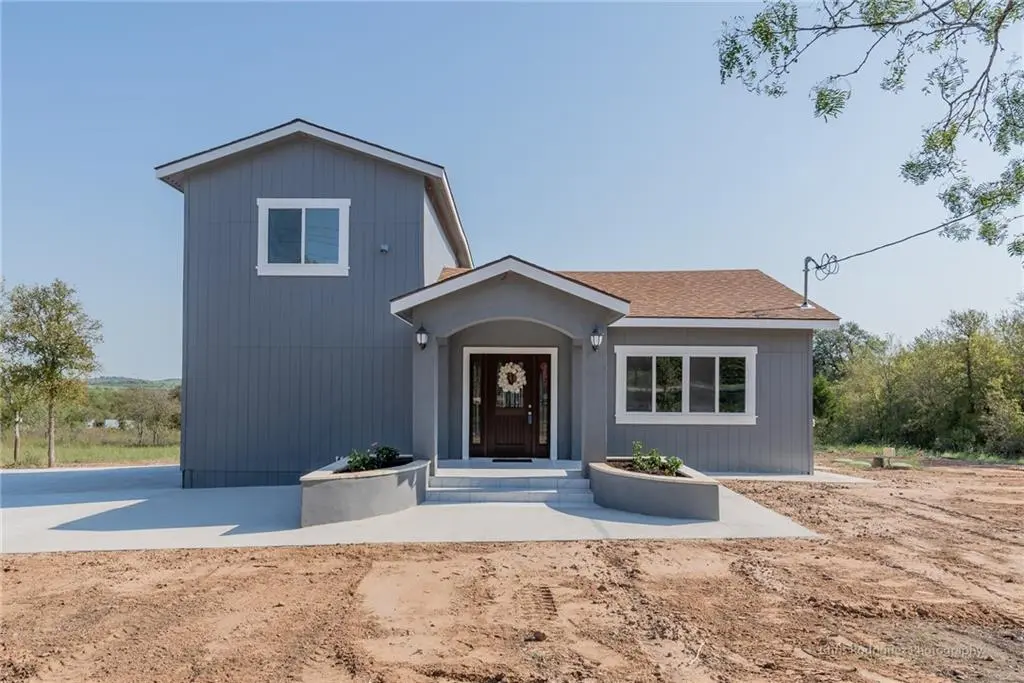 730 Spoke Hollow RD, Lockhart, TX 78644