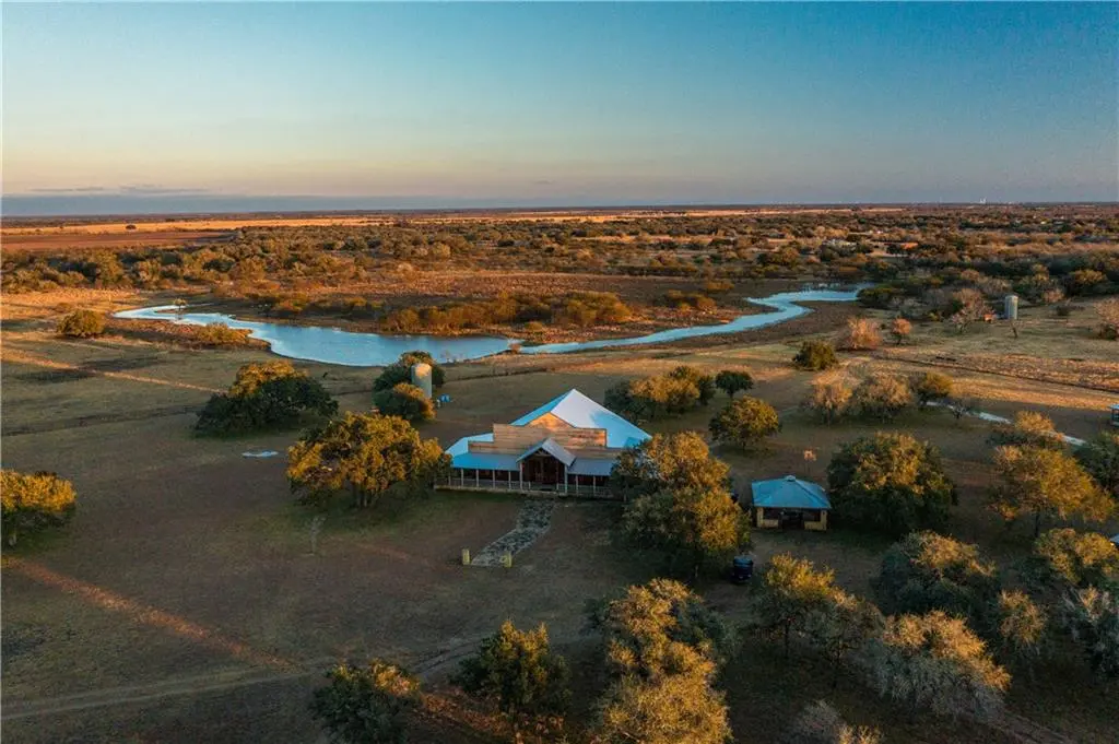 00 Charco RD, Beeville, TX 78102
