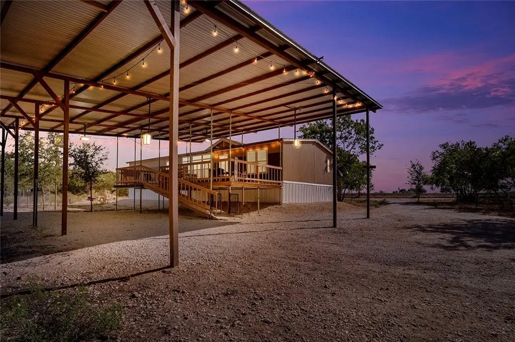 12969 Fm 20 RD, Kingsbury, TX 78638