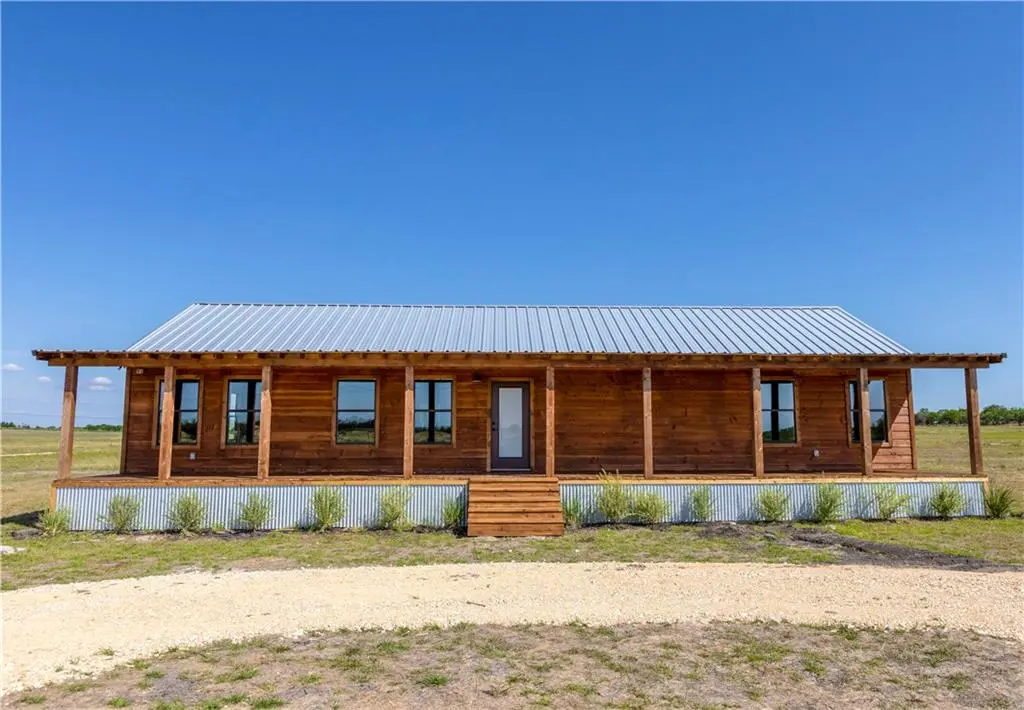 1481 Scull RD, Martindale, TX 78666