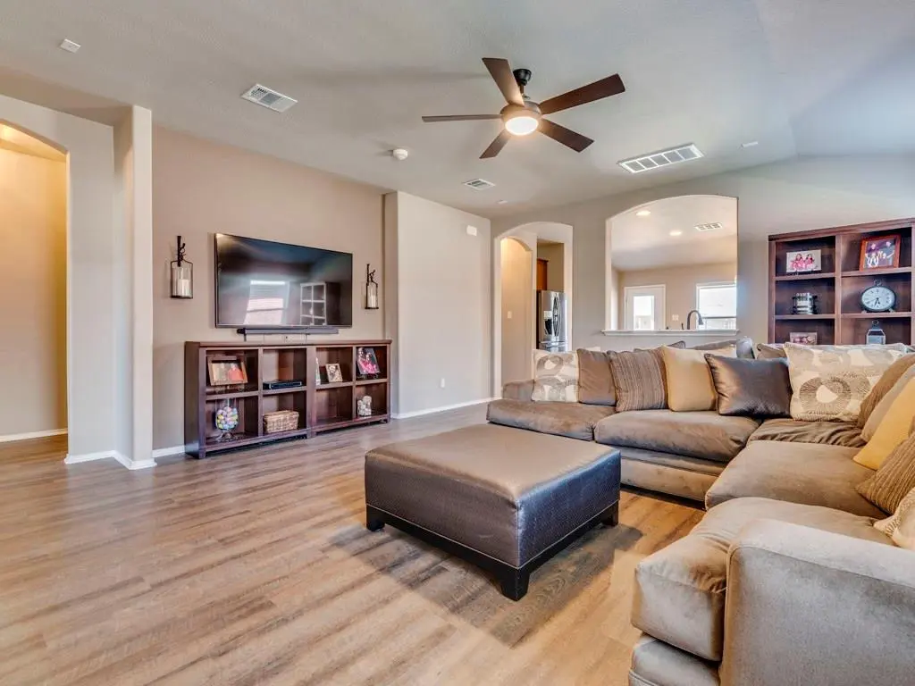 20308 Stanley Robin LN, Pflugerville, TX 78660