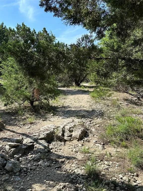 748 Riviera DR, Canyon Lake, TX 78133