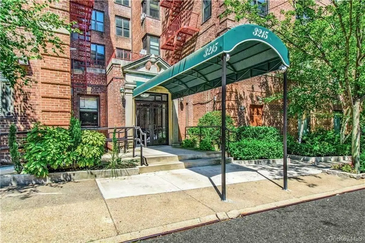 3215 Netherland AVE #4E, Bronx, NY 10463