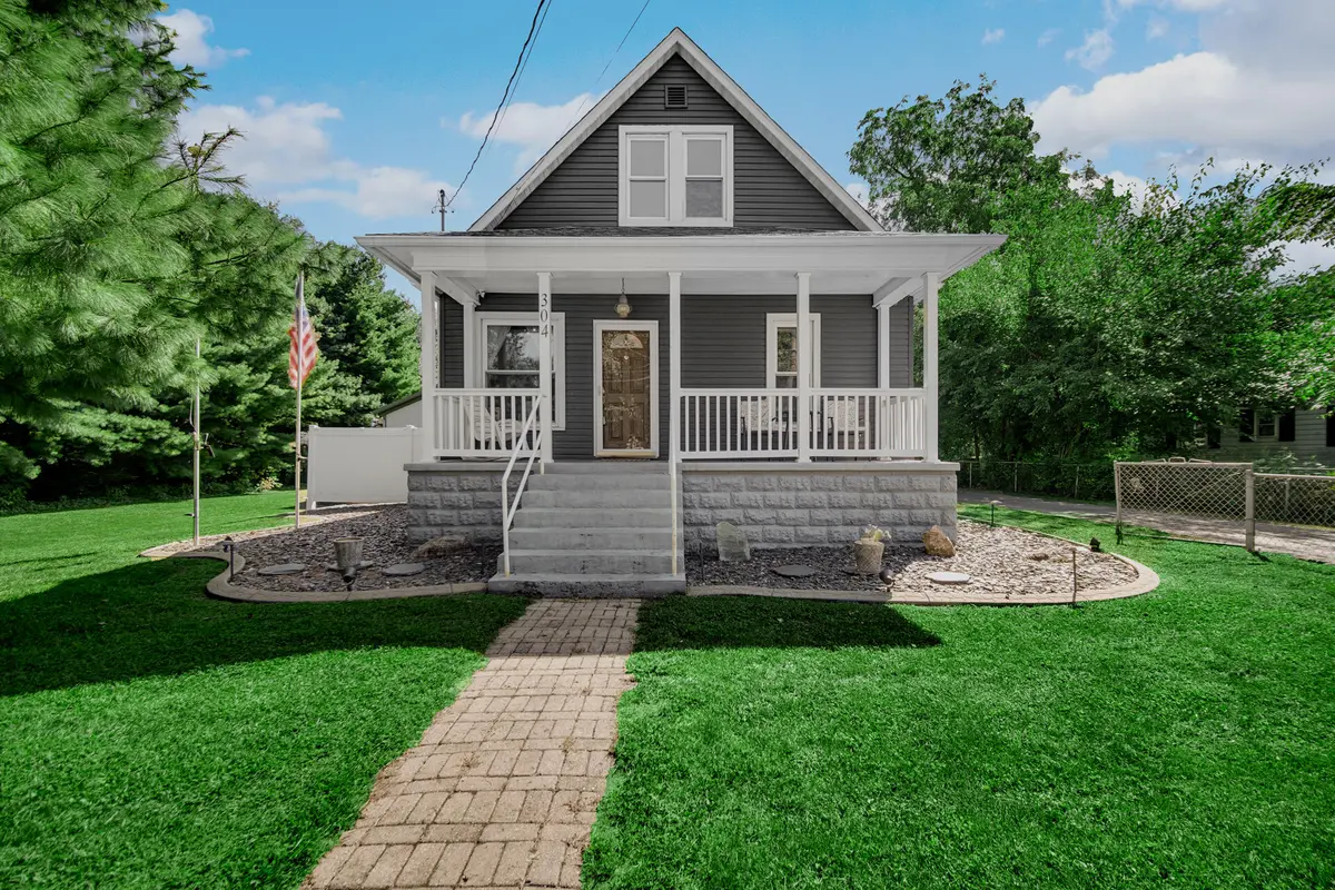 304 S Roosevelt Road, Knox, IN 46534
