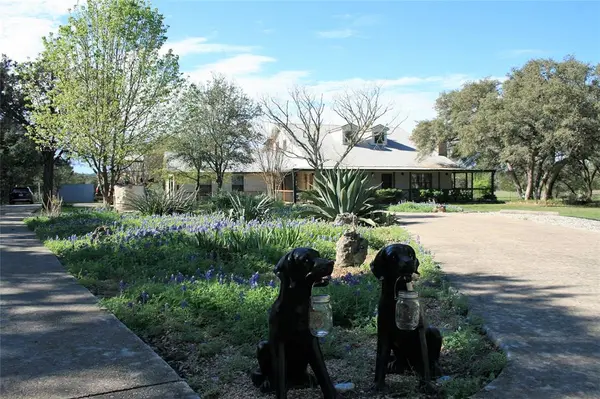 2025 Wayside DR, Wimberley, TX 78676