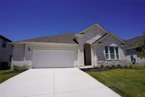 303 Bear Oak ST, Hutto, TX 78634