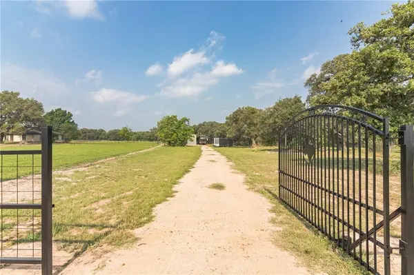 1218 FM 2437,  Sheridan,  TX 77475