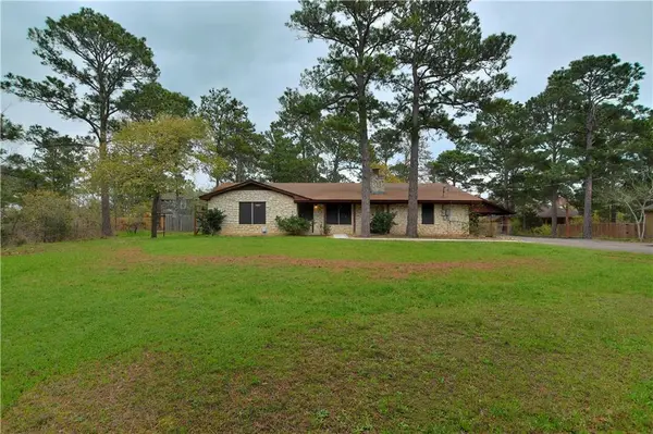 209 Akaloa DR, Bastrop, TX 78602