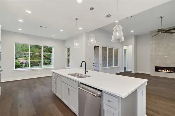 4312 Isadora DR, Bee Cave, TX 78738