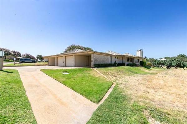 1406 Broken Hills #21, Horseshoe Bay, TX 78657