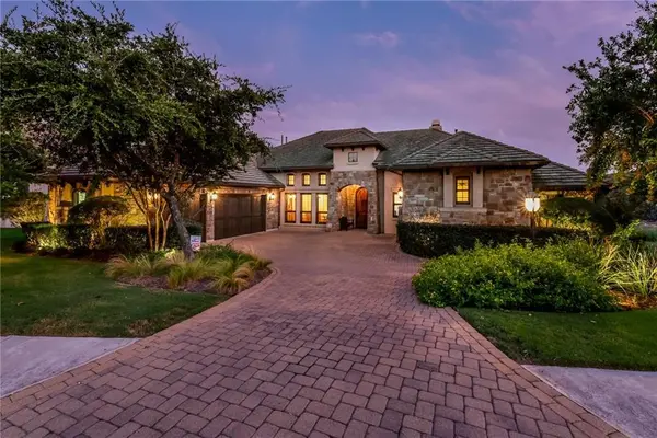 402 BLACK WOLF RUN, Lakeway, TX 78738