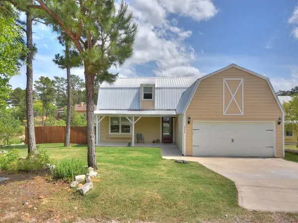 111 Lei CT, Bastrop, TX 78602