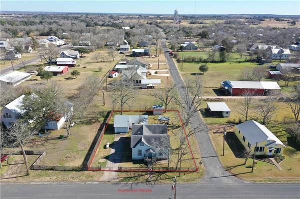 302 E Bell ST, Fayetteville, TX 78940