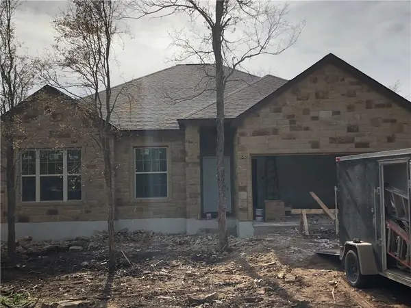 289 E Keanahalululu LN, Bastrop, TX 78602