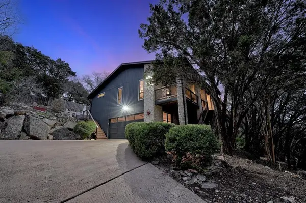 102 Squires DR, Lakeway, TX 78734