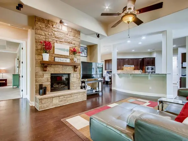 4020 Vail DV, Bee Cave, TX 78738
