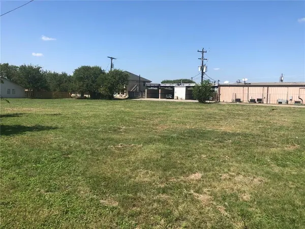 301,303,305,307 W Lane Ave, Manor, TX 78653