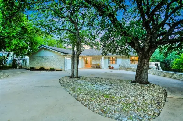 105 Rogues Roost DR, Lakeway, TX 78734