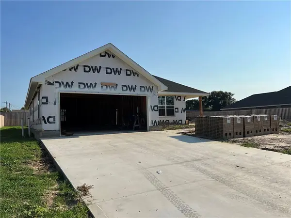 381 E Galveston ST,  Giddings,  TX 78942