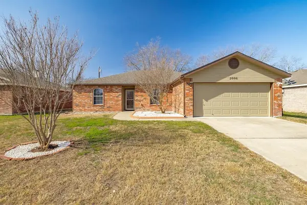 2006 Miller ST, Belton, TX 76513
