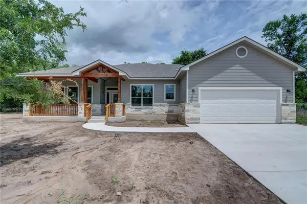 137 Waipahoehoe DR, Bastrop, TX 78602
