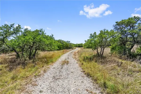 452 Landons WAY,  Blanco,  TX 78606