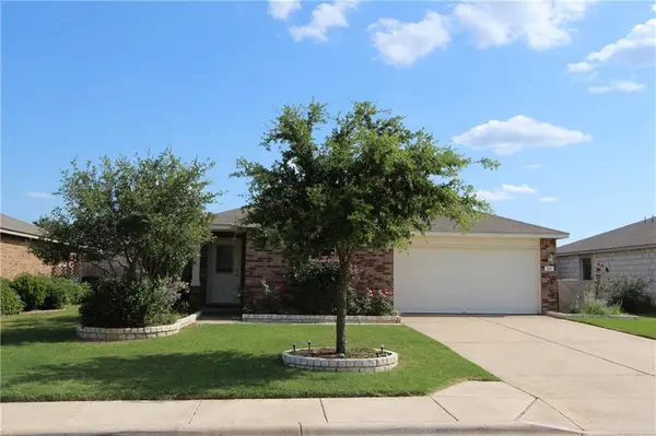 210 Wild Cat DR, Bastrop, TX 78602