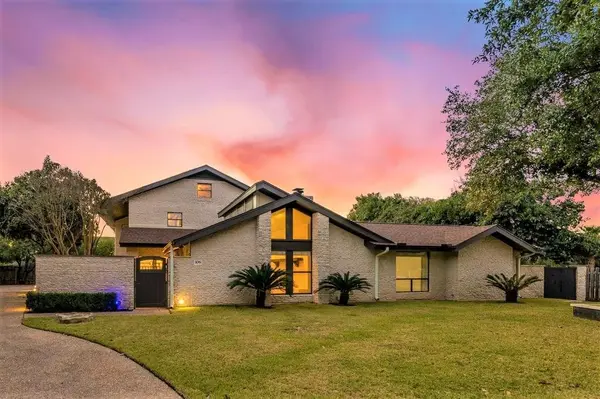 106 Acapulco CT, Lakeway, TX 78734