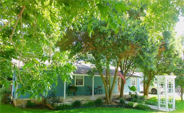 505 E 4th ST,  Georgetown,  TX 78626