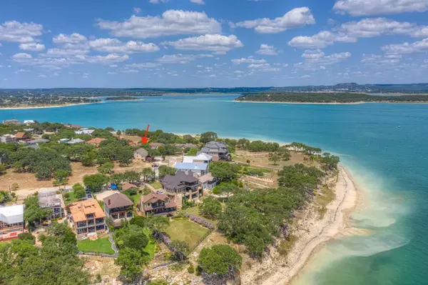 313 Edge Hill DR, Canyon Lake, TX 78133