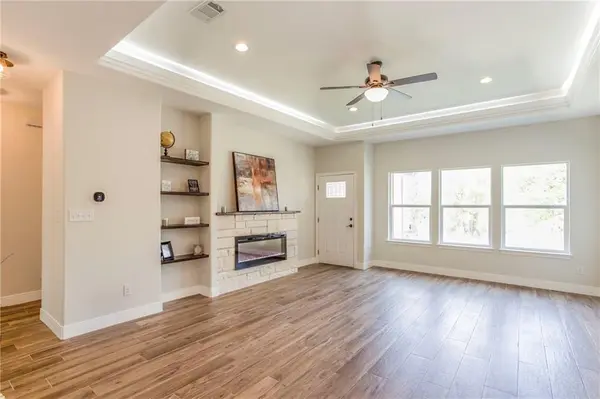 203 Kipahulu DR, Bastrop, TX 78602
