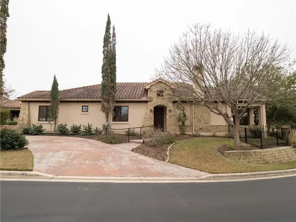 14 San Savio DR, Lakeway, TX 78738