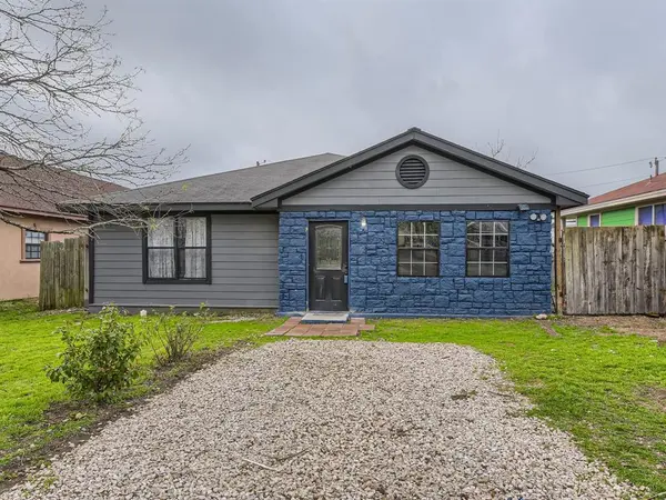 606 E Browning ST, Manor, TX 78653