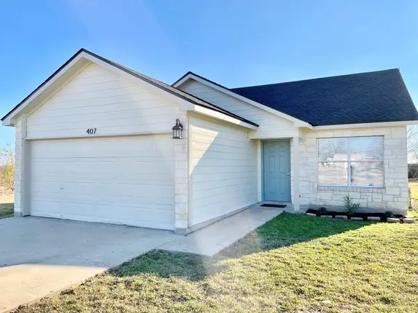 407 E Pietzsch ST,  Bartlett,  TX 76511