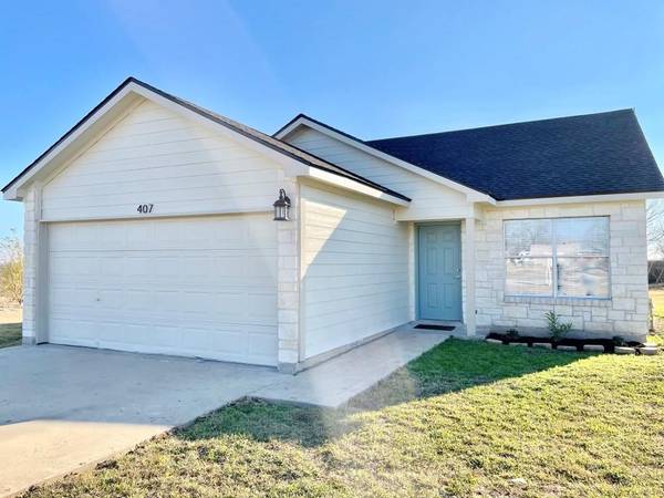 407 E Pietzsch ST, Bartlett, TX 76511